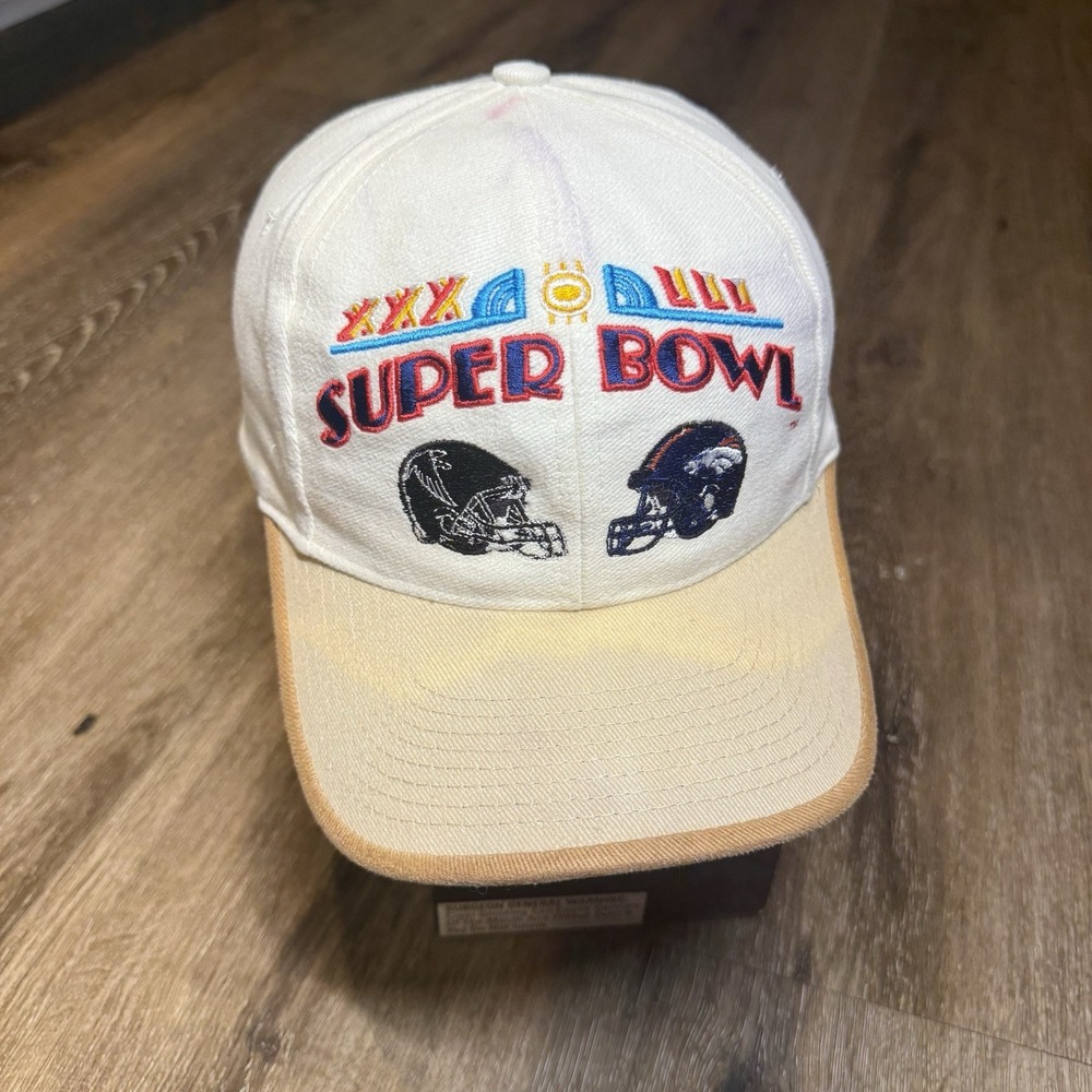 Vintage 90s Logo Athletic Snapback Hat Tan Cream Atlanta Falcons Denver Broncos‎